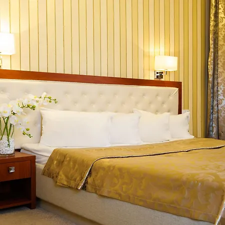 Jolly Alon 4* Кишинёв