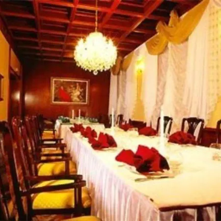 Hotel Jolly Alon Chisinau